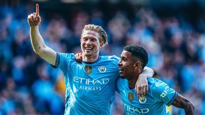 مانشستر سيتي يفوز على برينتفورد بثنائية هالاند في الدوري الإنجليزي 