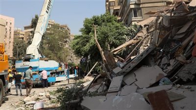 وزيرة التنمية المحلية تتفقد عقار أرض الجولف المنهار