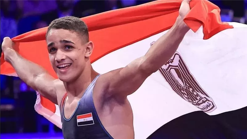 مصطفى حسين لاعب منتخب