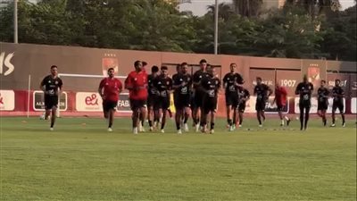 الأهلي يواصل تدريباته استعدادا لانطلاق الموسم الجديد