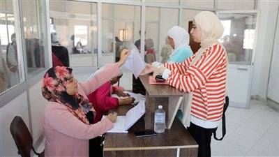 استمرار الكشف الطبي على الطلاب بجامعة الإسماعيلية الأهلية الجديدة (صور) 