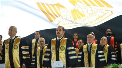 أمين عام نقابة المهندسين بالإسكندرية يشهد حفل تخرج دفعة جديدة من الطلاب