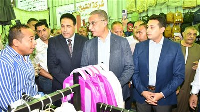 محافظ الفيوم يفتتح معرض أهلا مدارس استعدادا للعام الدراسي الجديد