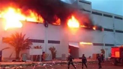 حريق هائل في مصنع أخشاب بالمنطقة الصناعية الثانية بأكتوبر ووقوع مصابين