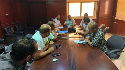 توجيهات بتغطية الغرف المكشوفة بالشوارع قبل بدء العام الدراسي في الأقصر