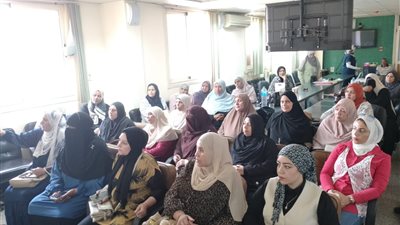 دورة للإجراءات التمريضية للصحة بمدارس الشرقية 