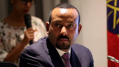 إثيوبيا على صفيح ساخن.. آبي أحمد في ورطة.. صراع الأمهرا يعيد التفكك لأديس أبابا.. 90 عرقية تقضي على رئيس الوزراء.. ومخاطر النزاعات تهدد دولة سد النهضة 