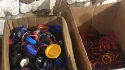  ضبط مصنع بدون ترخيص لتعبئة زيوت محركات السيارات بأبو كبير بالشرقية