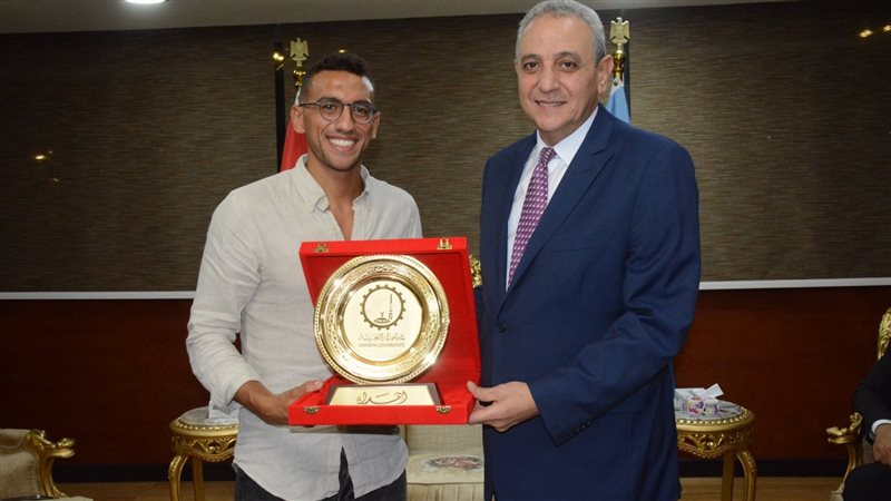 محافظ الغربية يستقبل