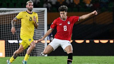 سوء الحظ يلازم إمام عاشور مع المنتخب.. ارتجاج بالمخ يبعده عن استكمال مشواره مع الفراعنة في أمم إفريقيا 2023.. واستبعاده من المعسكر الحالي بسبب آلام الركبة