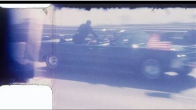 بعد مرور أكثر من 60 عامًا، لقطات جديدة لحادثة اغتيال جون إف كينيدي (فيديو)