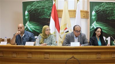 المهرجان التجريبي يناقش سياسات الأداء المسرحي بالأعلى للثقافة (صور)