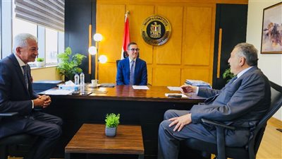 وزير الاستثمار يلتقى رئيس اتحاد الغرف التجارية لبحث سبل تعزيز التعاون المشترك