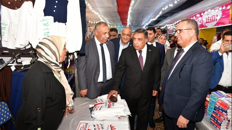 افتتاح معرض أهلا