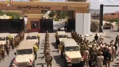 المتحدث العسكري ينشر فيديو جولة رئيس الأركان على نقاط تأمين الحدود مع قطاع غزة 