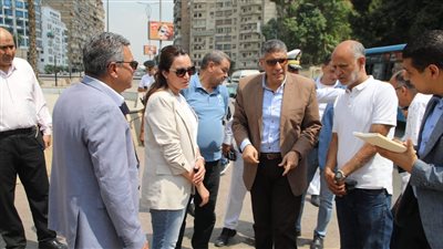 عادل النجار يتابع ميدانيًا حالة الإشغالات والنظافة بميدان الجيزة ومتفرعاته