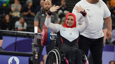 وزير الرياضة يهنئ رحاب أحمد بذهبية رفع الأثقال في بارالمبياد باريس