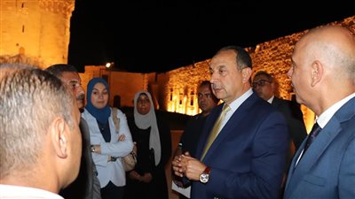 وزير قطاع الأعمال يتابع التشغيل التجريبي لعرض 