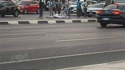 مصرع شخصين في حادث مروري على طريق السويس الصحراوي