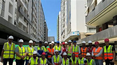 وزير قطاع الأعمال العام يتفقد مشروع 