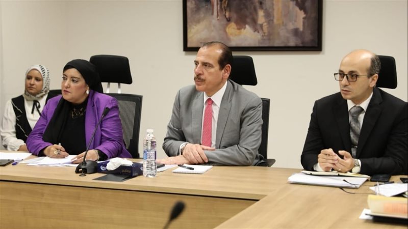 د.عمرو قنديل، فيتو