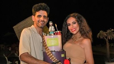 حمدي الميرغني يحتفل بعيد ميلاد زوجته إسراء عبد الفتاح بهذه الطريقة