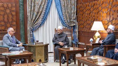 تحالف الأزهر والأوقاف مع الري لزيادة التوعية بترشيد المياه.. الإمام الأكبر يؤكد استعداد المشيخة لتصميم مقرر دراسي يتناول القضية.. الأزهري: استخدام خطبة الجمعة لترسيخ ثقافة احترام المياه