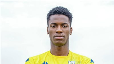 بمشاركة صفقات الزمالك.. فريق 2005 يفوز علي سيراميكا 