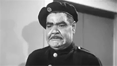 رياض القصبجي.. كمساري السكة الحديد الذي أصبح شاويش السينما المصرية.. شكل ثنائيا كوميديا مع إسماعيل ياسين.. ونهاية مأساوية لحياته