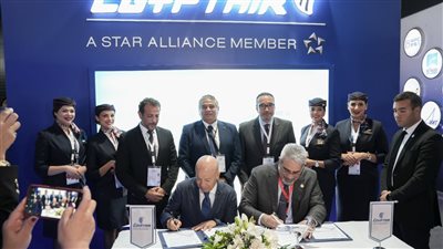 مصر للطيران توقع ميثاق القيادة في مجال السلامة التنظيمية