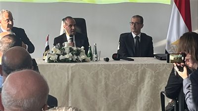 وزير الخارجية يعقد لقاءًا مع رموز الجالية المصرية في الإمارات