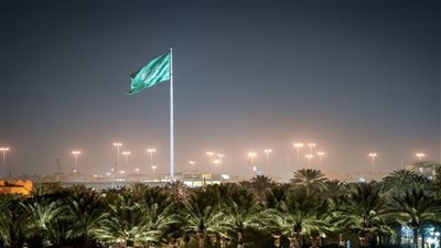 السعودية تمنع زواج مواطنيها من إحدى الدول العربية وتضع شرطا