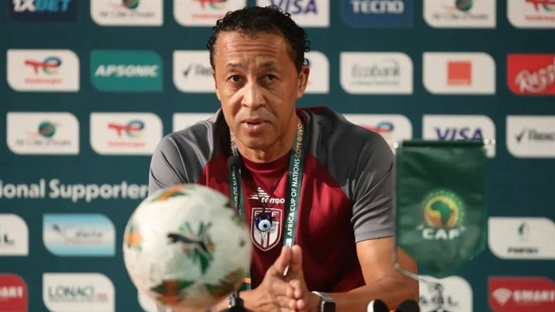 بابيستا المدير الفني