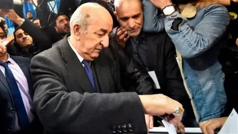 عبدالمجيد تبون يدلي