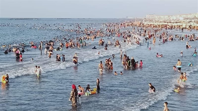إقبال كبير من المواطنين