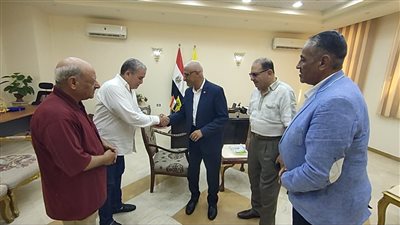 محافظ شمال سيناء يستقبل رئيس اتحاد العاملين في المصالح الحكومية