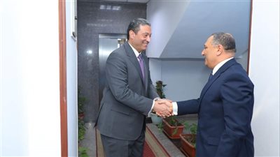 محافظ دمياط يستقبل رئيس المركز الوطني لتخطيط استخدامات أراضي الدولة 