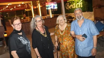 حكاية من التاريخ، قصة يونانية عادت إلى بورسعيد بعد 55 عاما للبحث عن طفل مصري