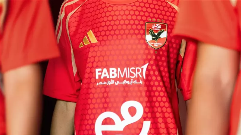الأهلي يقترب من ضم