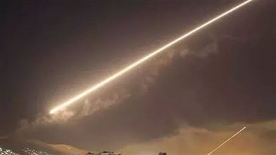 قصف إسرائيلي على مدينة مصياف السورية والدفاعات الجوية تتصدى للصواريخ