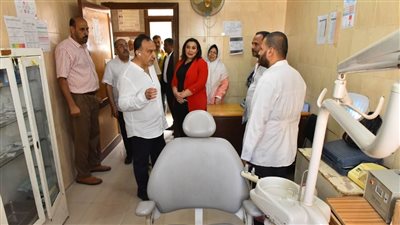 محافظ أسيوط يتفقد مركز رعاية الأمومة والطفولة