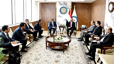 بدوي يبحث مع وفد 