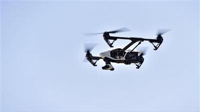 علماء روس يطورون مسيرة تتعرف على الشخص المفقود من لون ملابسه