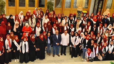 محافظ أسيوط يلتقي بـ550 رائدة ريفية لتوعية المواطنين بمبادرة بداية
