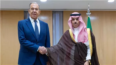 وزير الخارجية السعودي يلتقي نظيره الروسي بمقر الأمانة العامة لمجلس التعاون الخليجي 