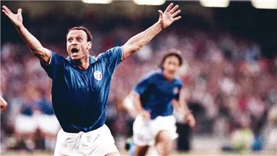 حقيقة وفاة سكيلاتشي هداف كأس العالم 90 بإيطاليا 