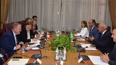 أبو الغيط يستقبل وزير خارجية الدنمارك ويدعو بلاده للاعتراف بالدولة الفلسطينية