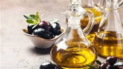 تفسير رؤية زيت الزيتون في المنام وعلاقتها بخسارة مالية كبيرة 