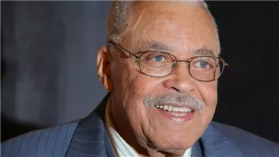 معلومات لا تعرفها عن الفنان الراحل جيمس إيرل جونز