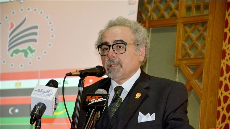الدكتور علاء عبد